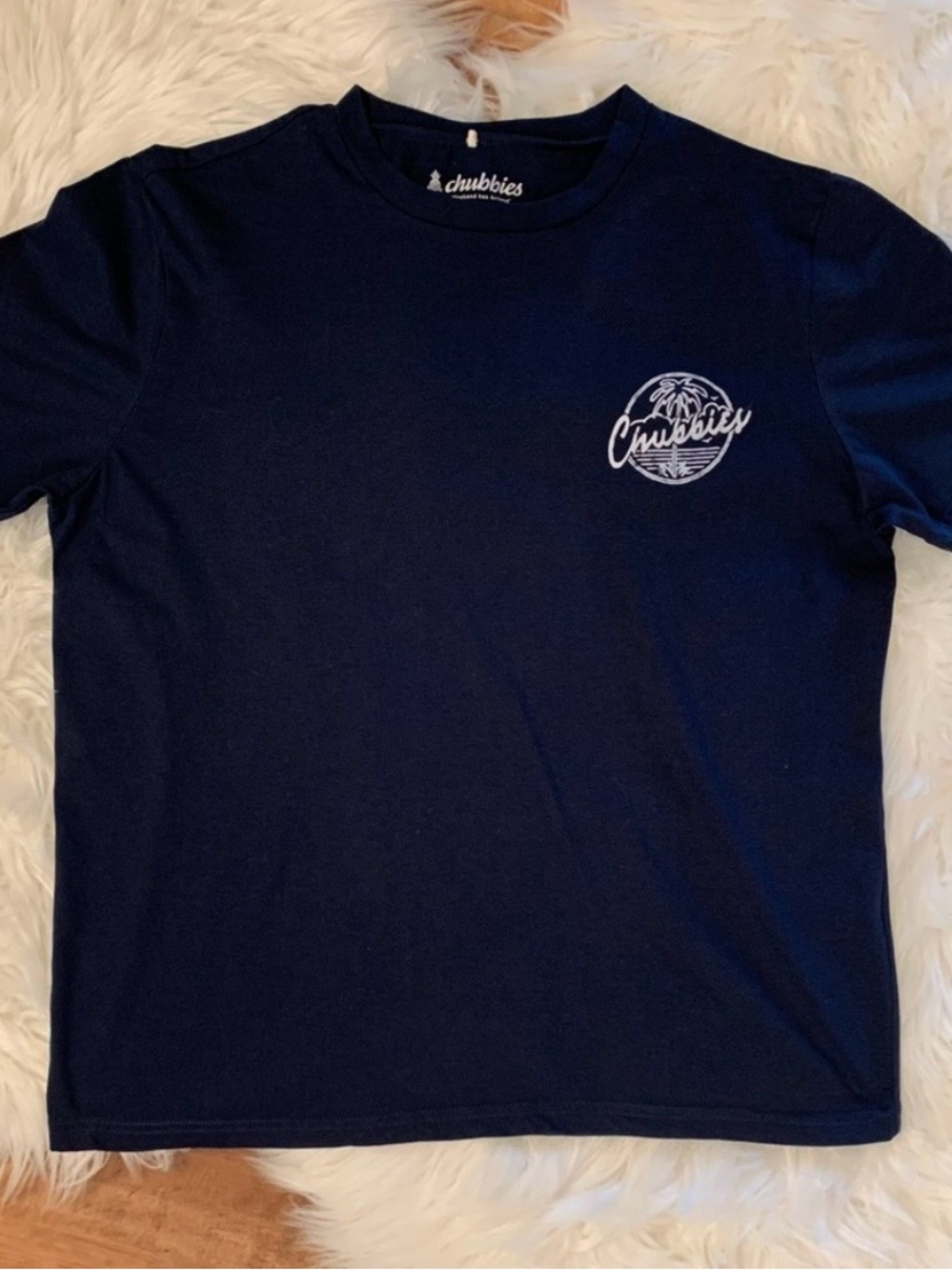 Chubbies Men’s Graphic T-Shirt Large Navy Blue White Palm Tree Chest & Back